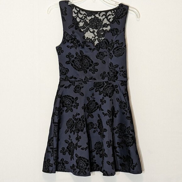 Three PINK HEARTS Prom/Party Dress; Satin / Velvet; Navy/Black; Short;  Small - Picture 1 of 6
